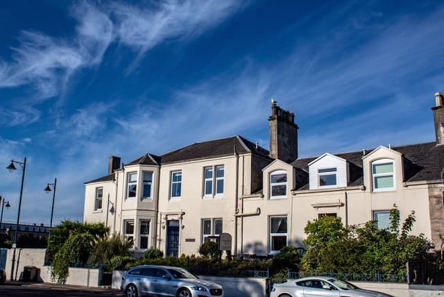 Arrandale Hotel, 2-4 Cassillis Street, Ayr, KA7 1DW