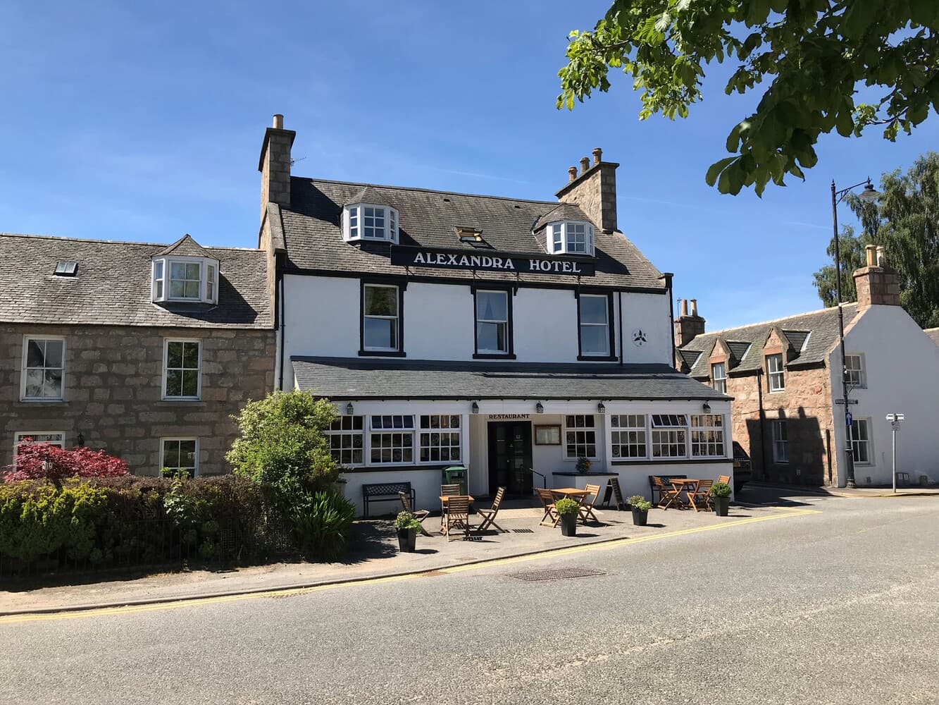 Alexandra Hotel, 12 Bridge Square, Ballater, Aberdeenshire, AB35 5QJ