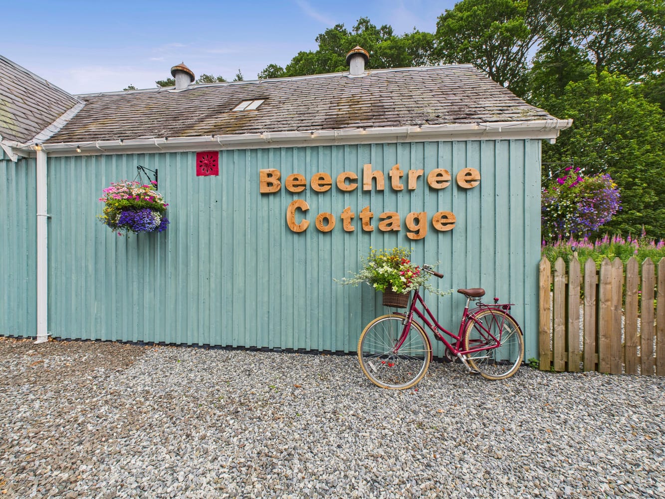 Beechtree Cottage Kirkmichael, Kirkmichael, Perthshire, PH10 7NS