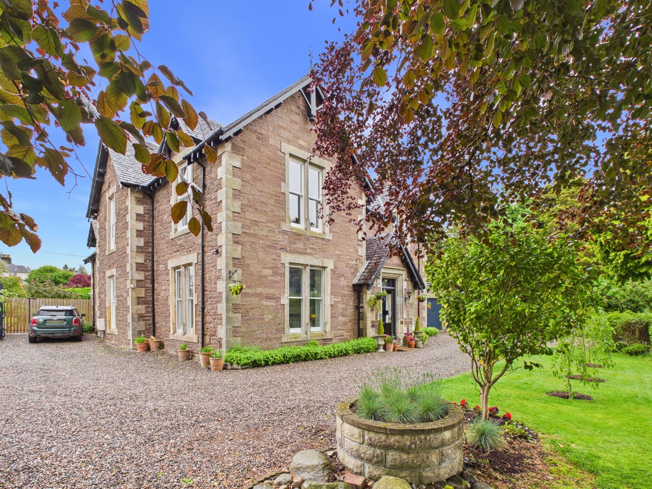 Merlindale, Perth Road, Crieff, Perth And Kinross, PH7 3EQ