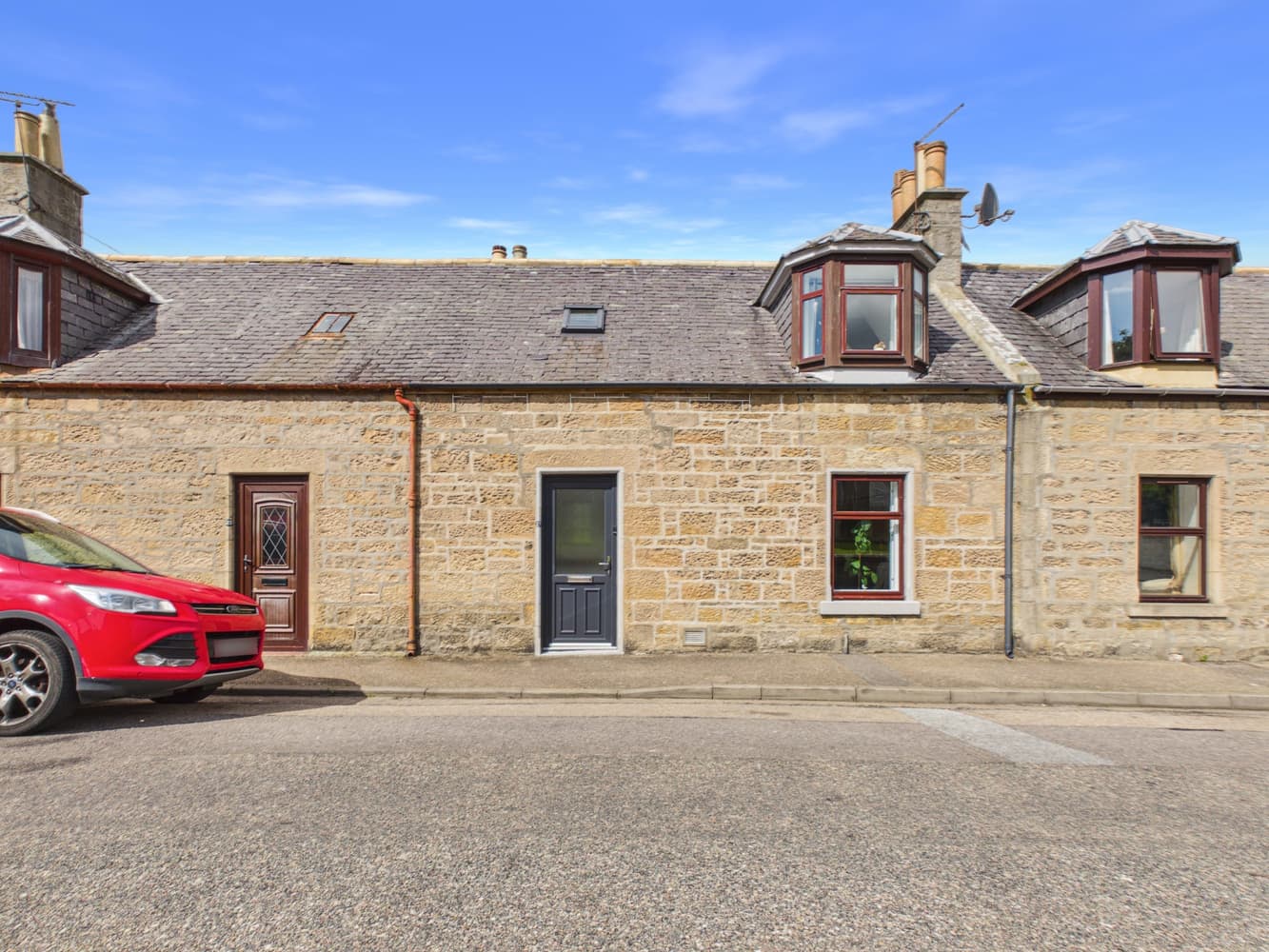 27 Dunbar Street, Lossiemouth, Moray, IV31 6AR